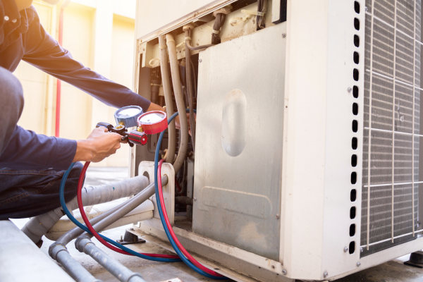 TECHNICIEN-NE DU FROID ET DU CONDITIONNEMENT DE L'AIR